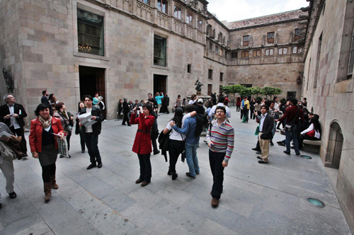 Set mil persones visiten el Palau de la Generalitat durant la Diada de Sant Jordi