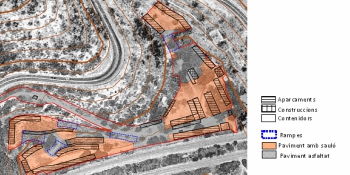L'àmbit de Cala Morisca ocupat per l'aparcament. L'àmbit de Cala Morisca ocupat per l'aparcament.