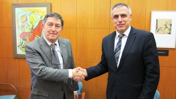 Pere Padrosa (dreta) i Josep Anton Ferré després de signar l'acord, aquest dimecres. Pere Padrosa (dreta) i Josep Anton Ferré després de signar l'acord, aquest dimecres.