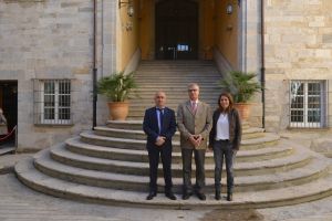 Els delegats durant la visita 