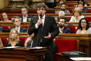 El president Puigdemont durant la sessió de control. Autor: Jordi Bedmar