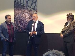 El conseller Baiget, en la presentació, amb el pt de la colla dels Minyons, Cesc Poch, i el regidor Amadeu Aguado