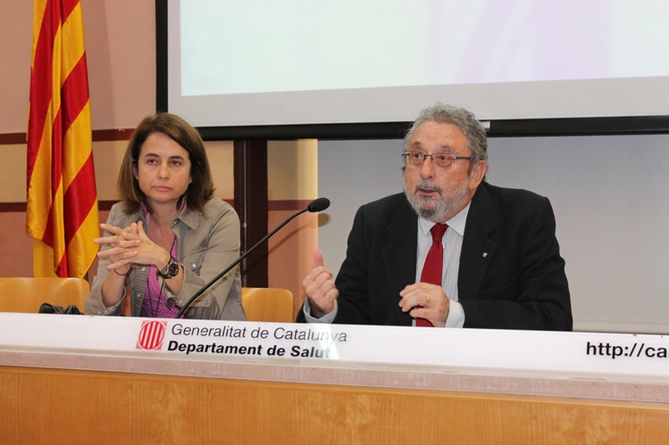 Joan Guix i Cristina Pérez a la roda de premsa al Departament de Salut. 