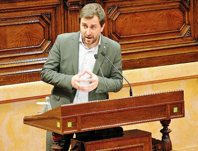 El conseller de Salut, en la seva intervenció al Parlament, aquesta tarda. Foto: Parlament de Catalunya