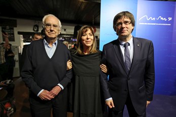El president amb Maria del Mar Bonet i Josep Ma. Espinàs