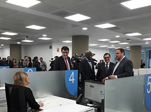 Fotografia de la inauguració de l'oficina de l'ATC del Barcelonès Nord