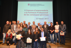 Foto de grup dels guardonats i col·laboradors del concurs Foto de grup dels guardonats i col·laboradors del concurs