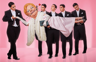 Foto de la Grossa amb els nou bitllets del sorteig de Sant Jordi