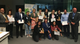 Representants de les accions guanyadores i de l'organització, després de la cerimònia.