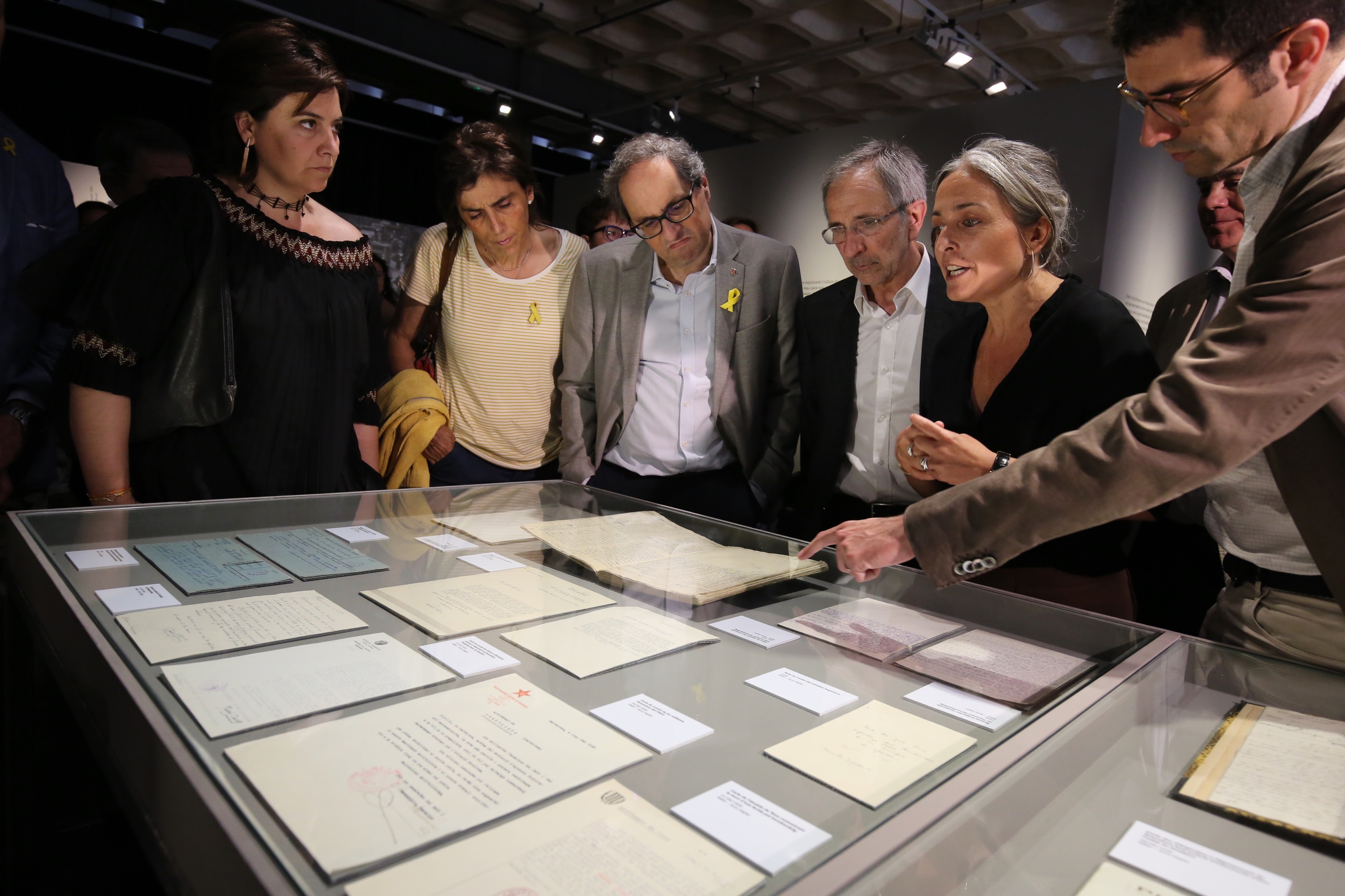 El president Torra, durant la visita a les exposicions del Museu de Granollers