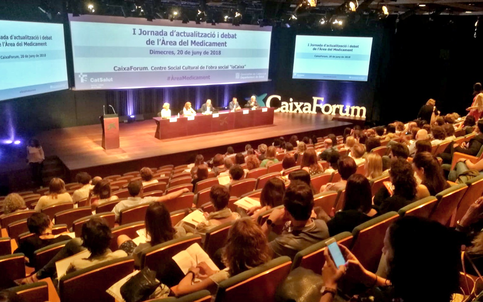 Un moment de la taula inaugural de la I Jornada d'actualització i debat de l'Àrea del Medicament del CatSalut