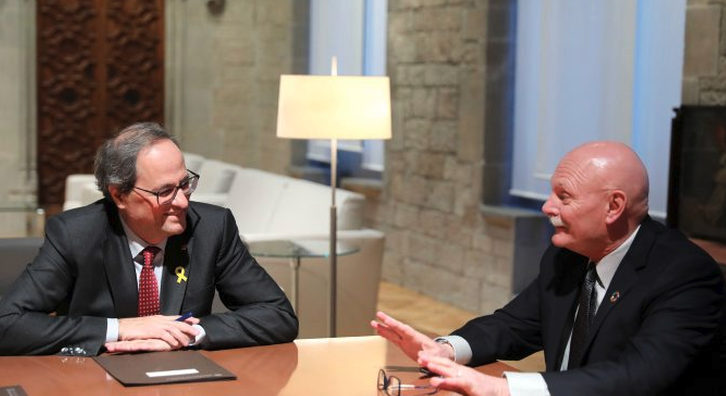 President Torra with the chief executive of GSMA, John Hoffman, at the Palau de la Generalitat (photo: Rúben Moreno)