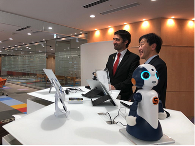 The Minister for Digital Policy, Jordi Puigneró, was in Tokyo today to meet with managers of NTT Data and close a deal aimed at facilitating the establishment of the leading Japanese telecommunications company in Catalonia.