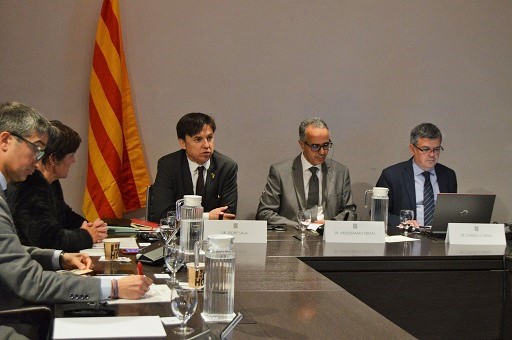 El director general d'Afers Multilaterals i Europeus, Isidre Sala, el president d'ORU Fogar, Abdessamad Sekkal, i el secretari general, Carles Llorens