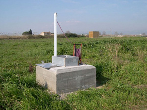 Punt de control per controlar el volum d'aigua subterrània (arxiu). Punt de control per controlar el volum d'aigua subterrània (arxiu).