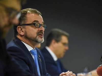 The minister opened a meeting of the representatives and said a legal challenge against the delegations abroad launched by the Spanish Ministry of Foreign Affairs was 'unacceptable'.