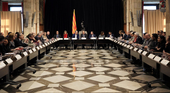 President Torra has headed a meeting with representatives of institutions and actors involved in the Mobile World Congress to analyse the situation following the cancellation of the event.