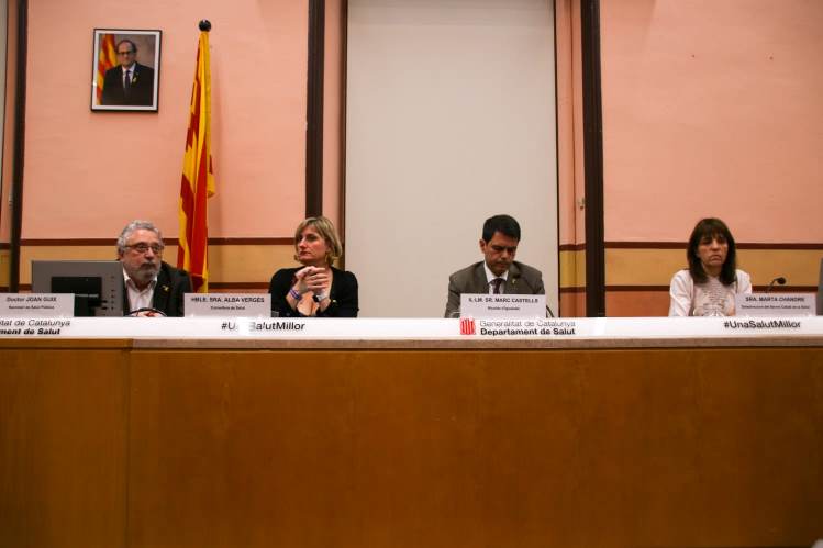 Un moment de la roda de premsa d'aquest vespre, amb Joan Guix, Alba Vergés, Marc Castells i Marta Chandre