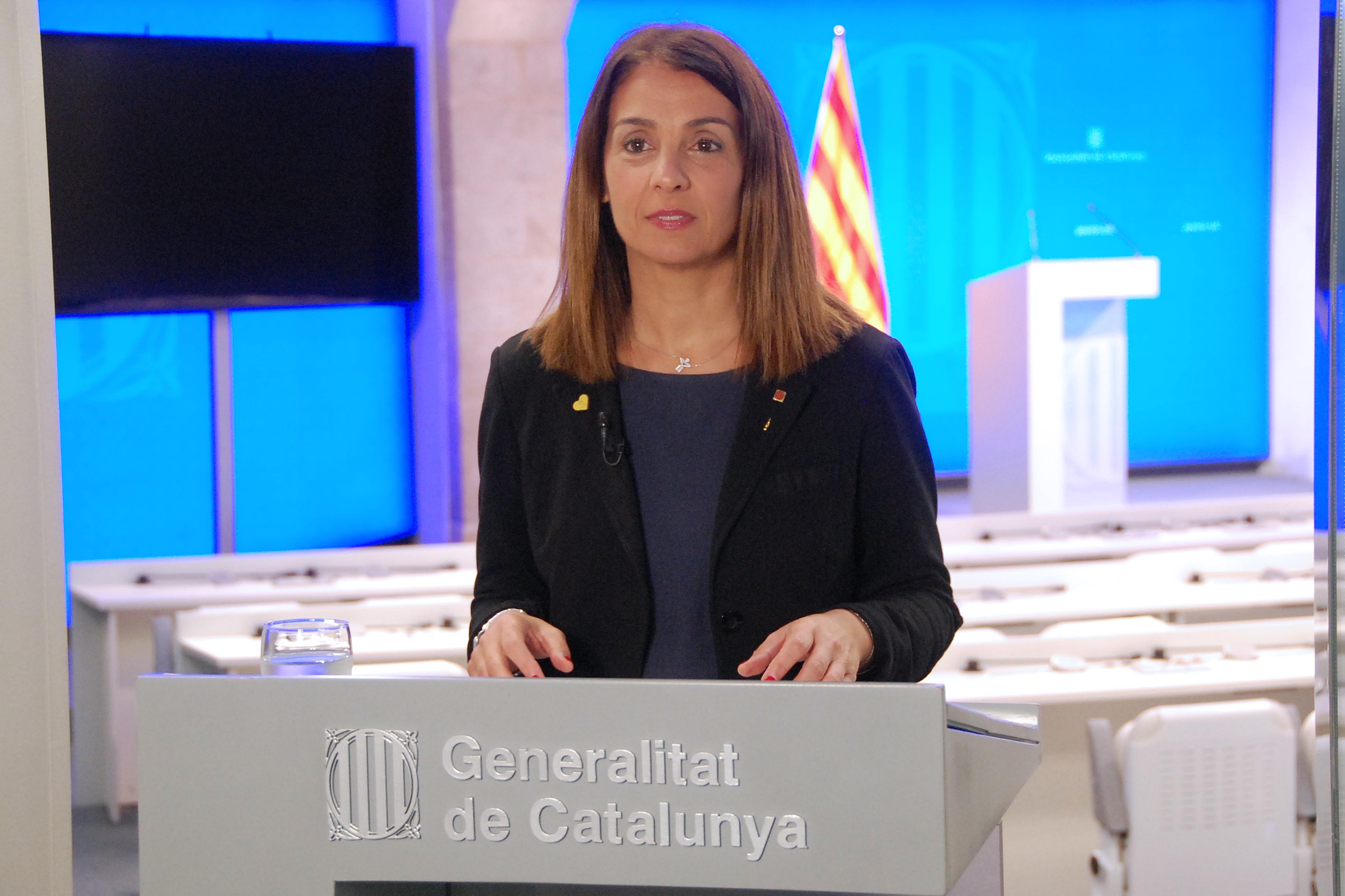 Roda de premsa de la consellera Budó