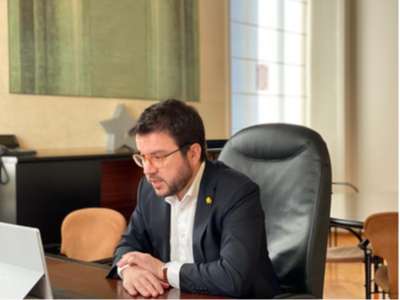 Fotografia del vicepresident Aragonès, participant en la jornada