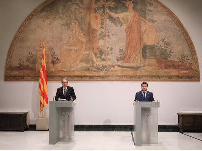 El president Torra i el vicepresident  Aragonès durant la compareixença