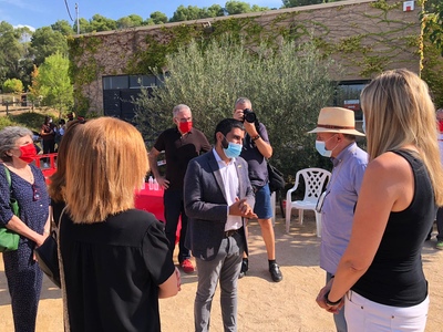 Visita a l'exterior de Ca n'Oliver Visita a l'exterior de Ca n'Oliver