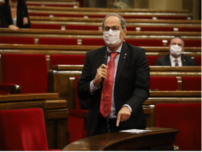 In a parliamentary control session today, Catalan President Quim Torra urged the Spanish government to rethink and regulate paid leave for parents who need to stay home to care for children quarantined due to Covid-19.