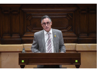 El conseller Tremosa durant la presentació del Projecte de llei al Parlament