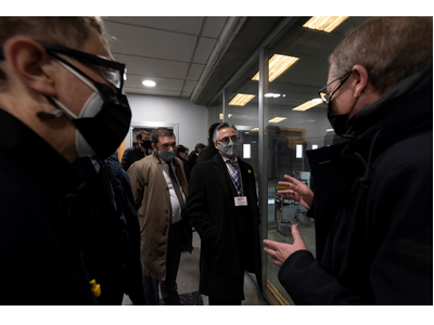 El conseller Tremosa durant la visita a Comforsa