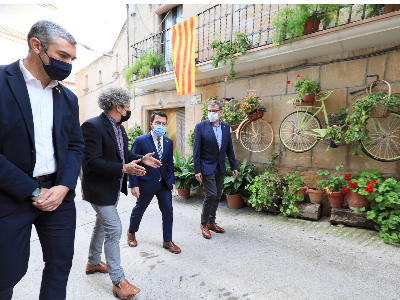 El preisdent Aragonès durant la seva visita a Sant Martí de Riucorb (foto: Jordi Bedmar)
