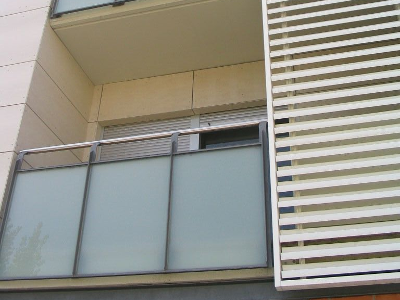 Balcons d'un edifici de pisos