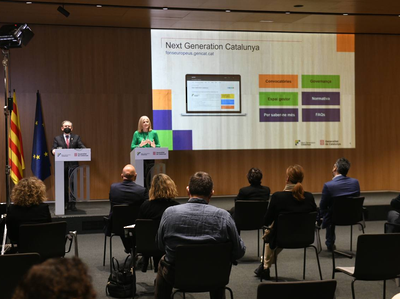 El conseller d'Economia, Jaume Giró, i la secretària d'Afers Econòmics i Fons Europeus, Matilde Villarroya, durant l'acte de presentació del now web de fonseuropeus