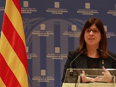 La consellera Geis durant la roda de premsa sobre els ajuts als grups de recerca de Catalunya 