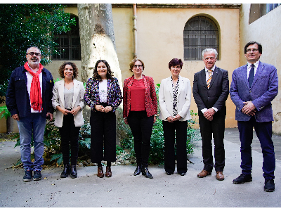 La consellera Vilagrà amb la diputada delegada de Programes Europeus de la Diputació de girona, Montserrat Mindan i Cortada; la présidente du el Département des Pyrénées-Orientales, Hermeline Malherb; el delgat del Govern a França, Josep Maria Galí i Izard; i la delegada del Govern a Girona, Laia Cañigueral i Olivé