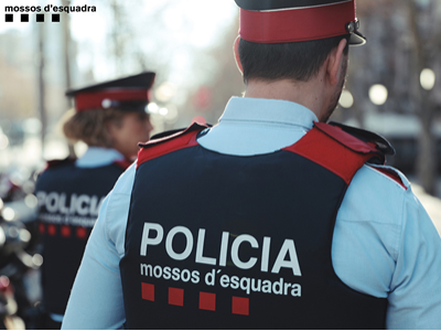 Els Mossos d'Esquadra detenen un home que acabava de perpetrar un atracament en un supermercat de Lleida amb una pistola simulada