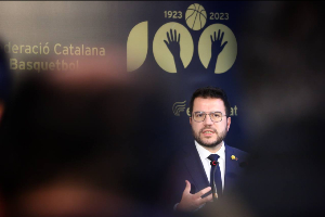 El president Aragonès al centenari de la Federació Catalana de Basquetbol (foto: Jordi Bedmar)