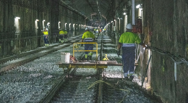 Imagen del artículo Ferrocarrils executa obres de millora al túnel de la línia Llobregat-Anoia a ambdós extrems de l'estació de L'Hospitalet Av. Carrilet