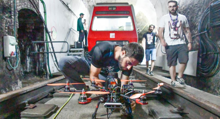 Imagen del artículo L'Espai Sabadell Rambla d'FGC posa a prova l'ús de drons per revisar infraestructures ferroviàries en un projecte europeu