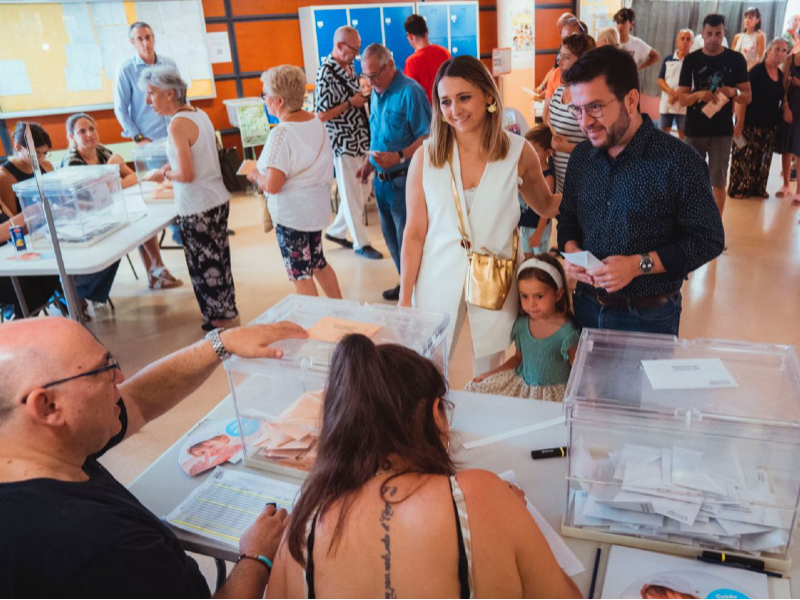 El president Aragonès ha exercit el seu dret a vot (Fotografia: Arnau Carbonell)