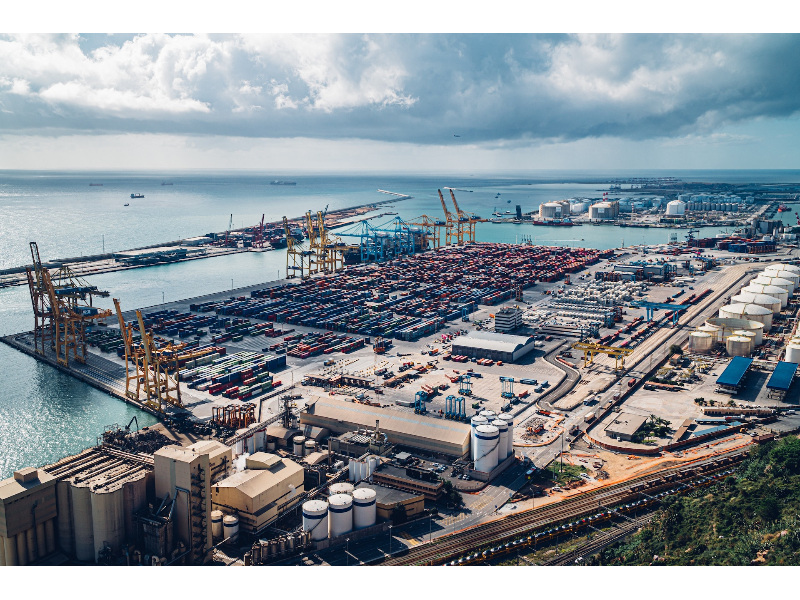Port de Barcelona (Pexels, James Heming)
