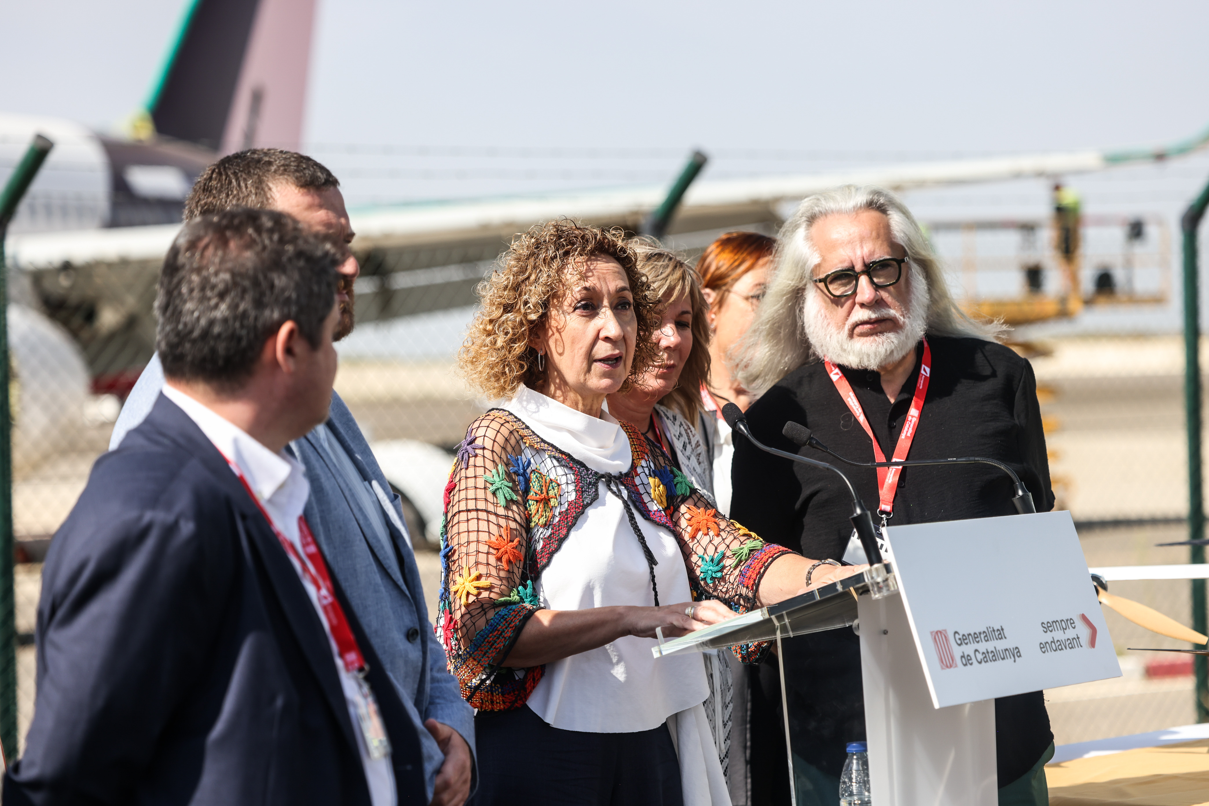 Imatges de la visita de la consellera de Territori, Ester Capella, a l'Aeroport de Lleida-Alguaire. 
