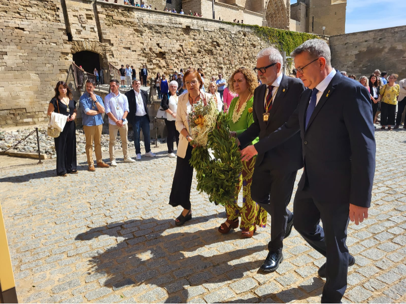 Ofrena floral Diada Nacional de Catalunya a Lleida