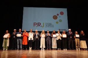 Imagen del artículo El president Aragonès reivindica el jovent extraordinari de Catalunya durant el lliurament del Premis de Recerca Jove 2022
