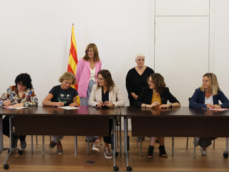 Govern i sindicats aproven el Pla d¿igualtat de gènere de la Generalitat 