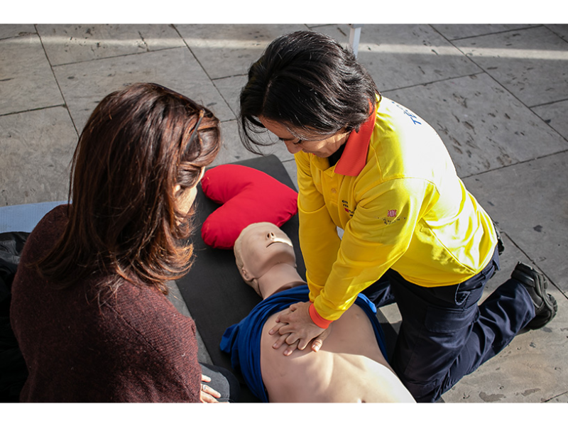 Sota el lema "Les teves mans salven vides", el SEM realitzarà tallers pràctics de reanimació cardiopulmonar oberts a tots els ciutadans
