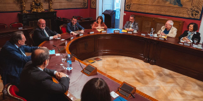 Abans de la sessió, Aragonès s'ha reunit amb senadors catalans