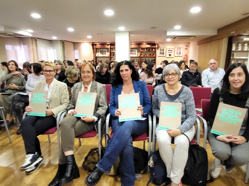Primera formació a Lleida sobre productes menstruals reutilitzables 