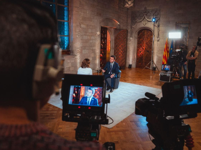 El president, durant l'entrevista amb Ariadna Oltra (fotografies: Arnau Carbonell)
