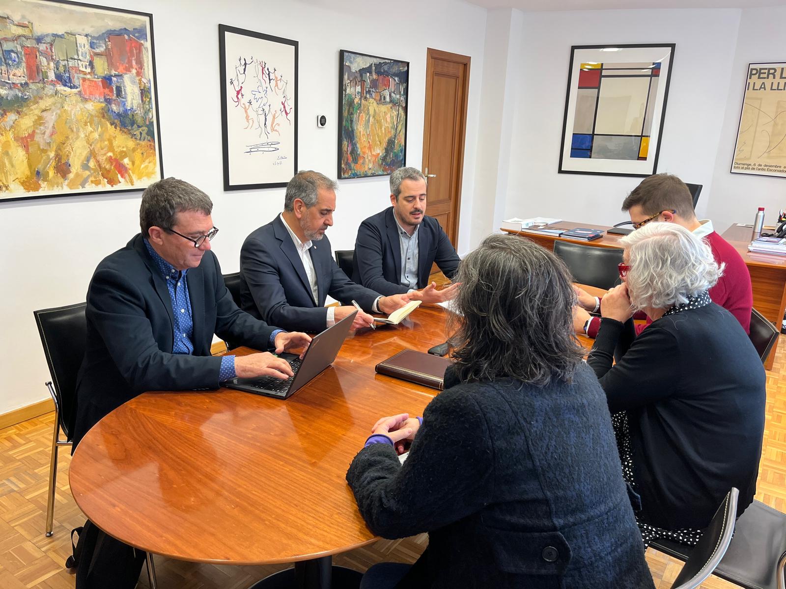 Imagen del artículo El delegat del Govern a Barcelona recull les preocupacions dels ajuntaments d'Esparreguera i Ullastrell