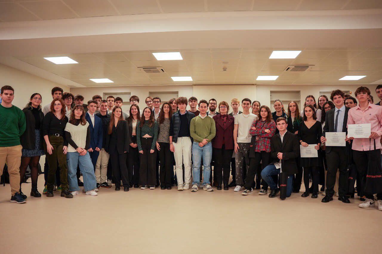 Imagen del artículo 46 alumnes catalans, guardonats amb els Premis Extraordinaris de Batxillerat
